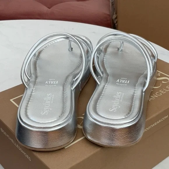 Seychelles Rule The World Sandal size: 8 - Picture 7 of 10